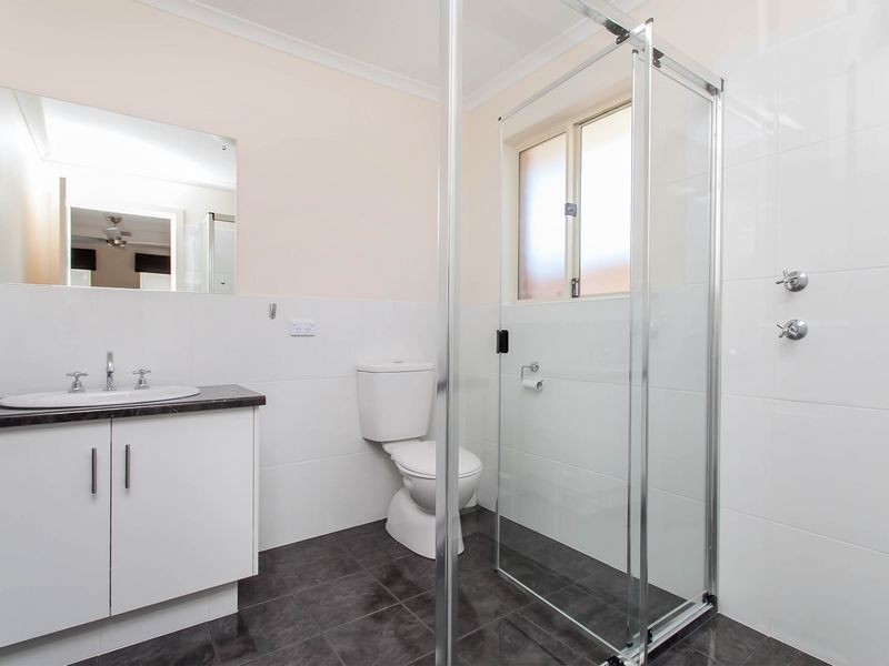2 Cameron Avenue, Findon SA 5023
