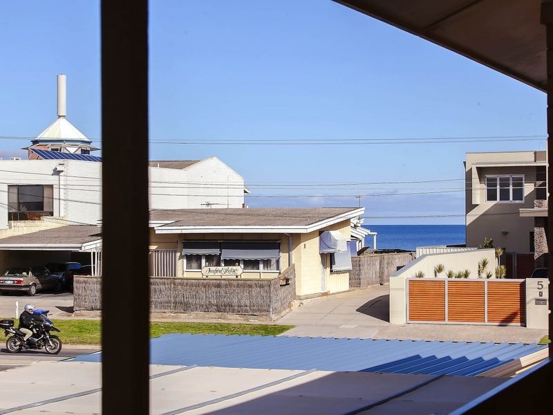 1/90 Seaview Road, West Beach SA 5024