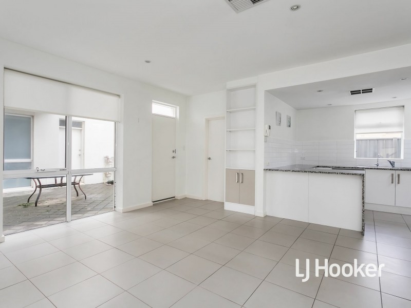 5/8 West Beach Road, West Beach SA 5024