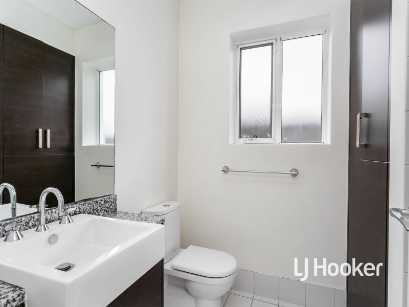 5/8 West Beach Road, West Beach SA 5024