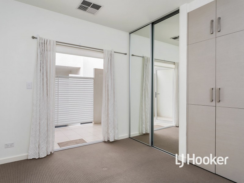 5/8 West Beach Road, West Beach SA 5024