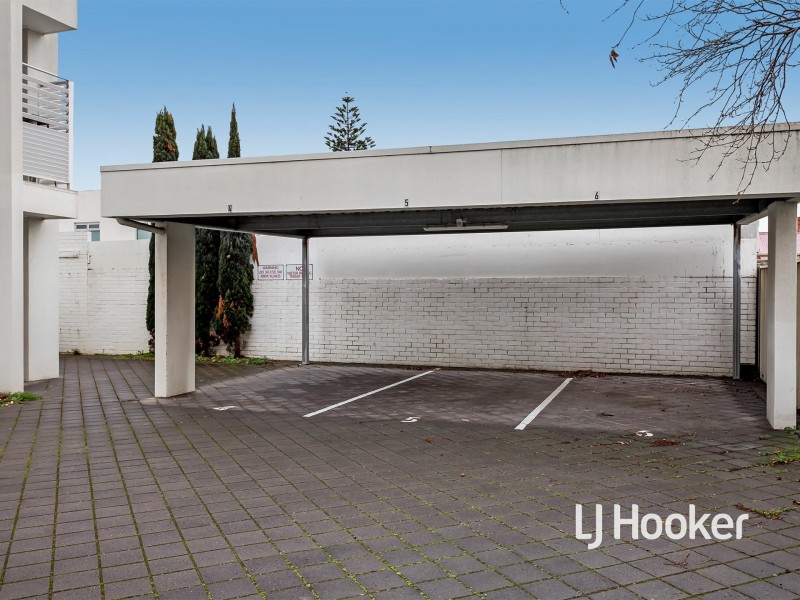 5/8 West Beach Road, West Beach SA 5024