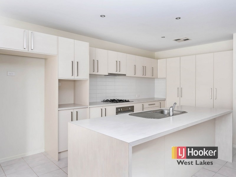 12 North Parade, Royal Park SA 5014