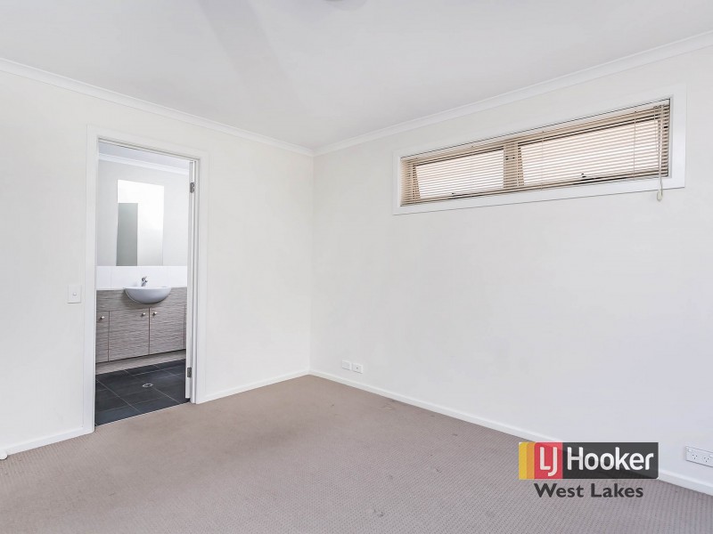 12 North Parade, Royal Park SA 5014