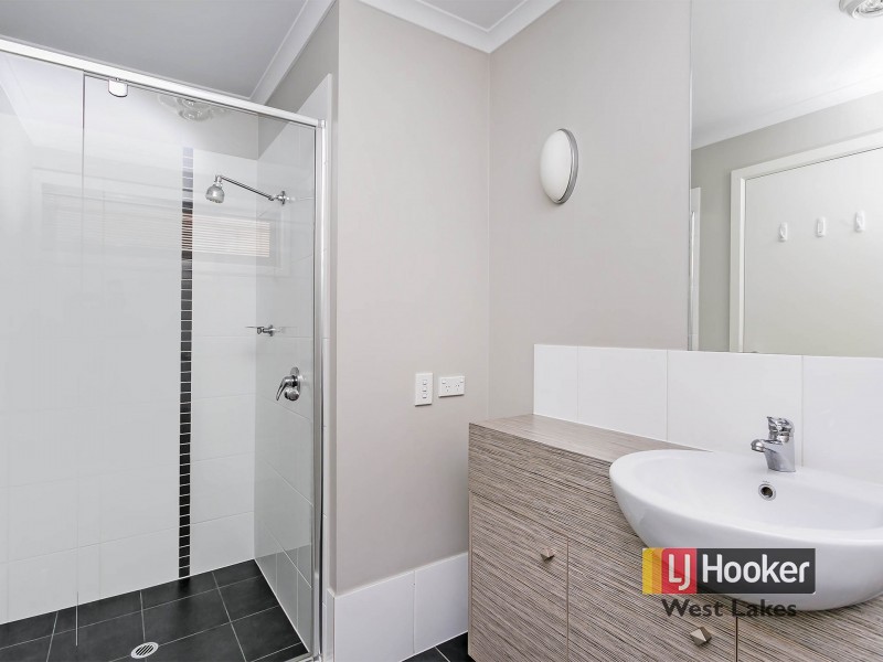 12 North Parade, Royal Park SA 5014