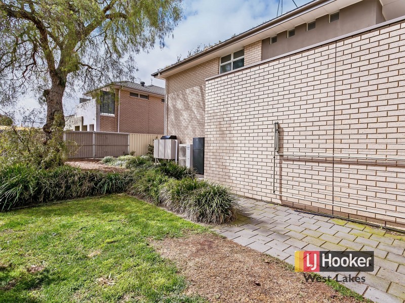 12 North Parade, Royal Park SA 5014