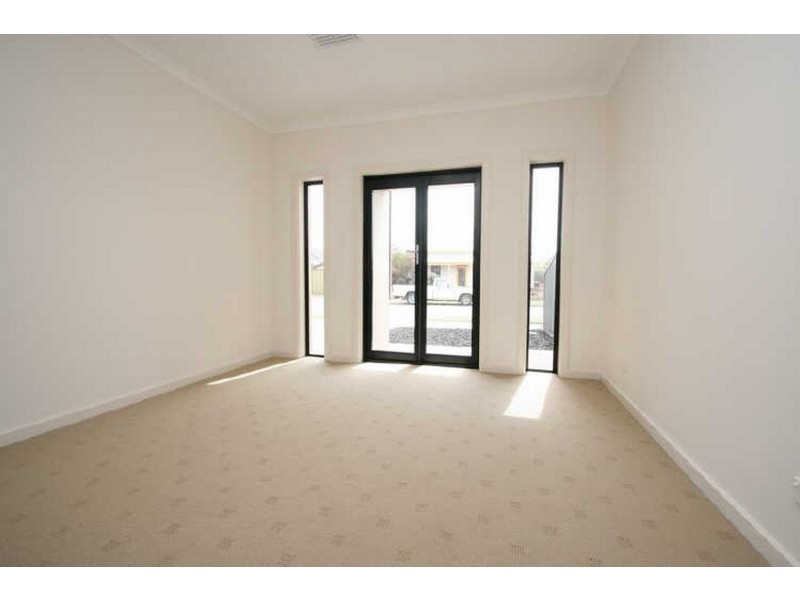 30 Glanville Street, Ethelton SA 5015