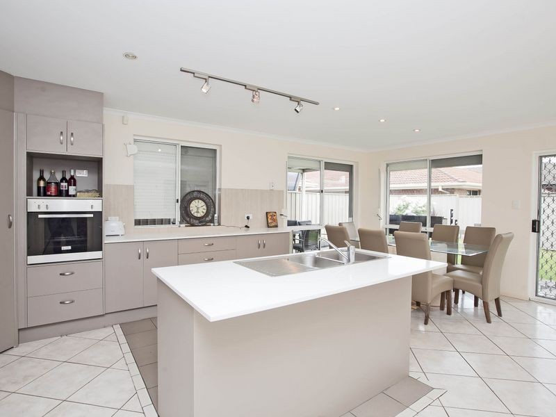 8a North Parade, Royal Park SA 5014