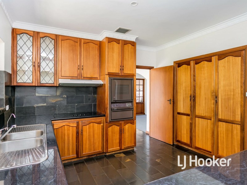 6 Lakeview Avenue, West Lakes SA 5021