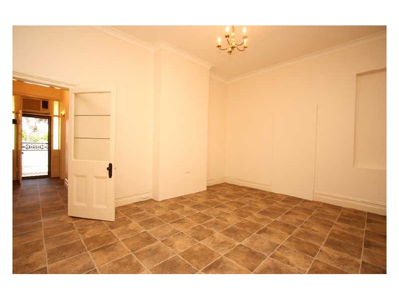 107a Port Road, Queenstown SA 5014