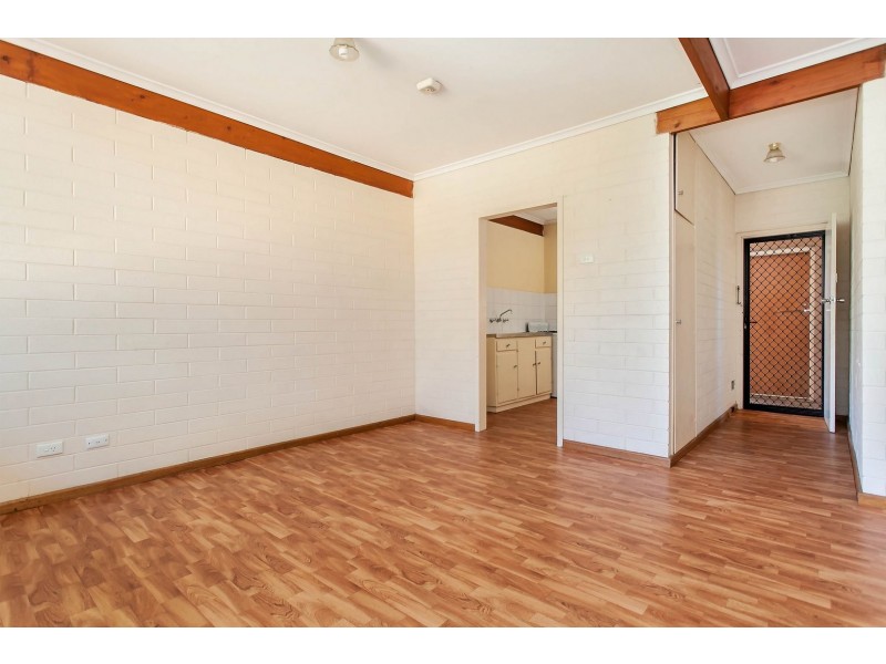 2/4 Thames Crescent, Salisbury East SA 5109