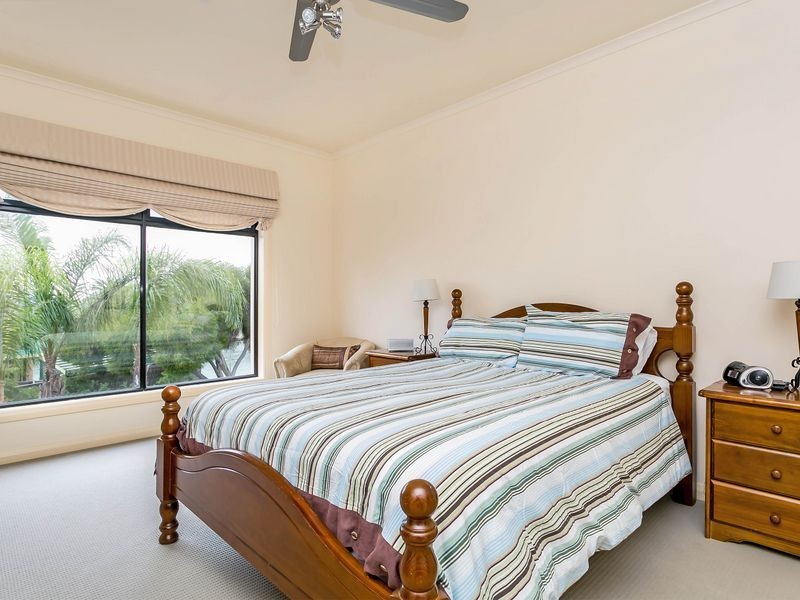 21 Boyd Crescent, West Lakes Shore SA 5020