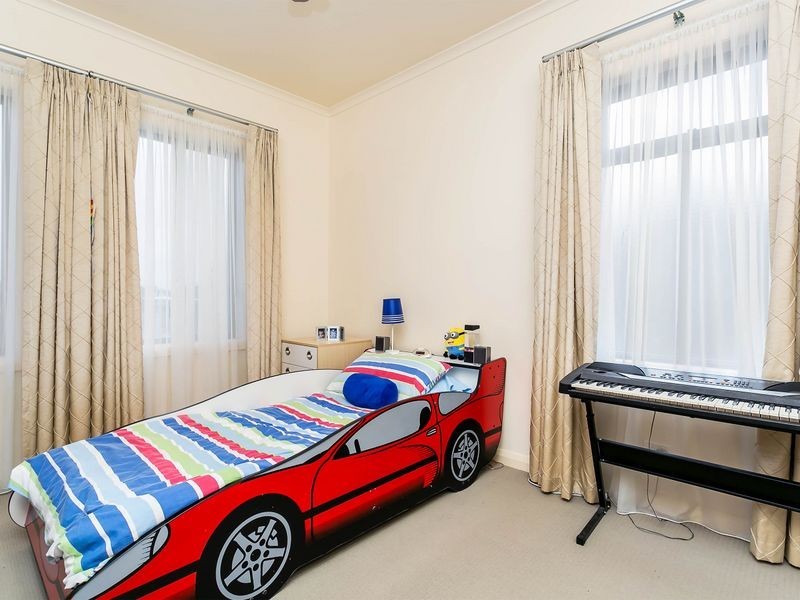 21 Boyd Crescent, West Lakes Shore SA 5020