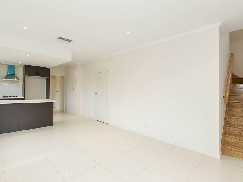 2/324-326 Tapleys Hill Road, Seaton SA 5023