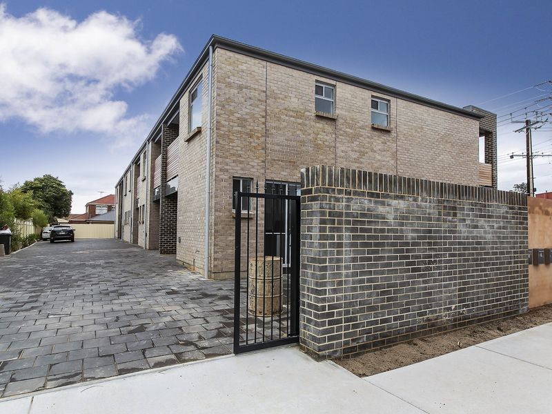 2/324-326 Tapleys Hill Road, Seaton SA 5023