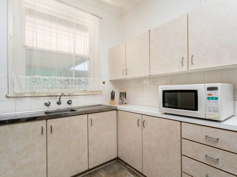 28 Carey Avenue, Seaton SA 5023