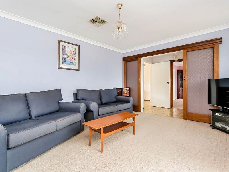 4 Santiago Street, West Lakes Shore SA 5020