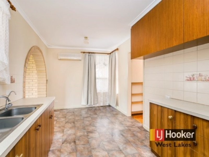 26 Buckingham Ave, Henley Beach SA 5022