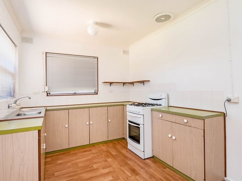 1/10 First Avenue, Seaton SA 5023