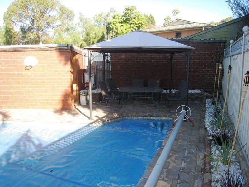 49 Warren Road, Para Vista SA 5093