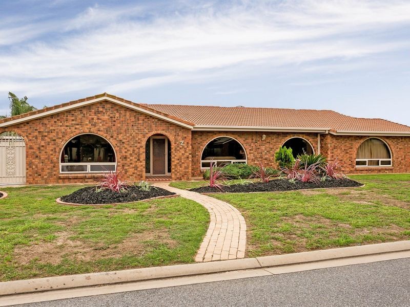 2 Martinique Court, West Lakes SA 5021