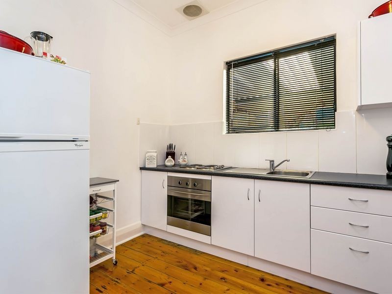 12 Gliddon Street, Rosewater SA 5013