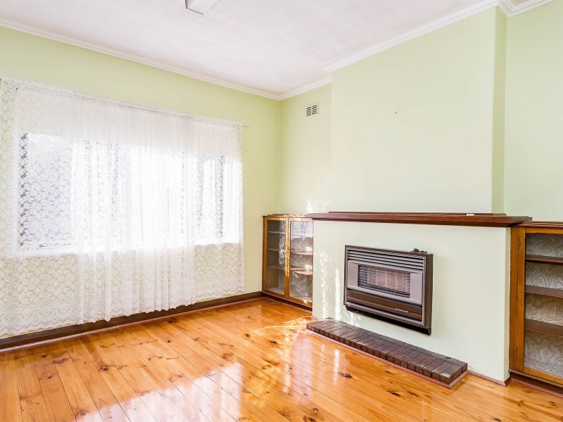 11 Peterhead Street, Largs Bay SA 5016