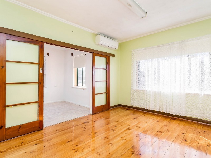 11 Peterhead Street, Largs Bay SA 5016