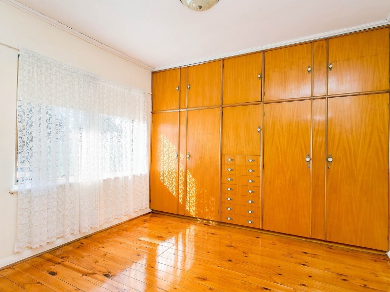 11 Peterhead Street, Largs Bay SA 5016