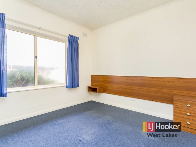 4/33 North Esplanade, Glenelg North SA 5045