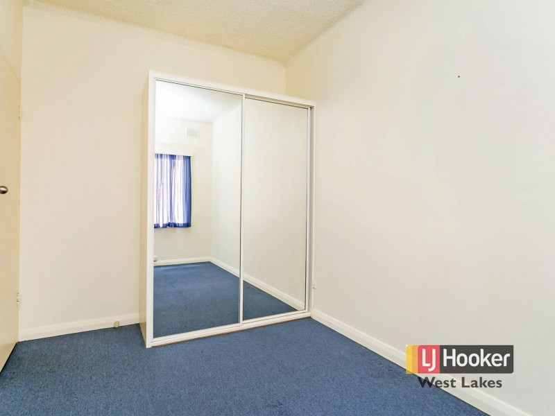4/33 North Esplanade, Glenelg North SA 5045