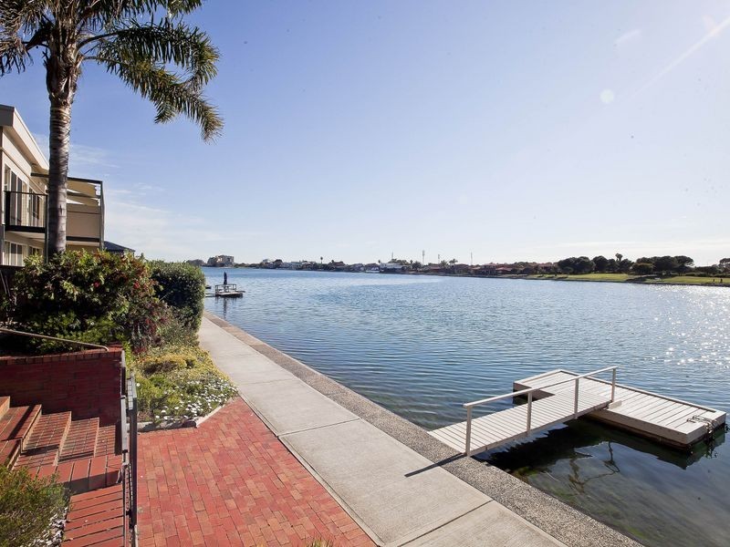 12/74 Military Road, Tennyson SA 5022