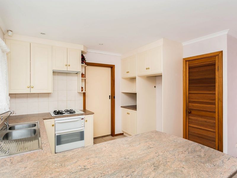 1/4 Lancaster Drive, North Haven SA 5018