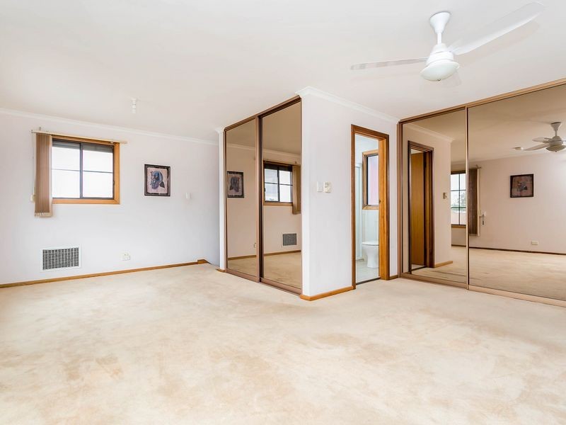 1/4 Lancaster Drive, North Haven SA 5018