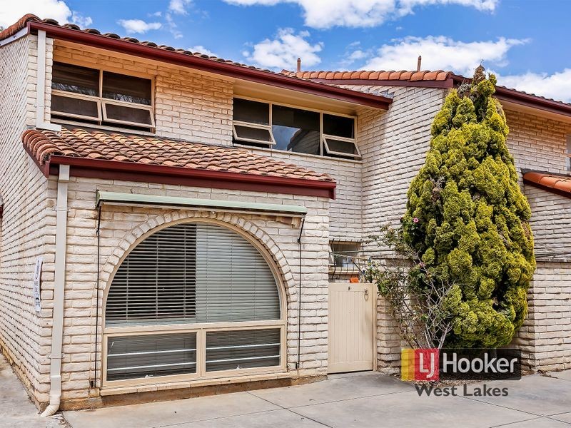 9/3 Mooloola Way, West Lakes Shore SA 5020