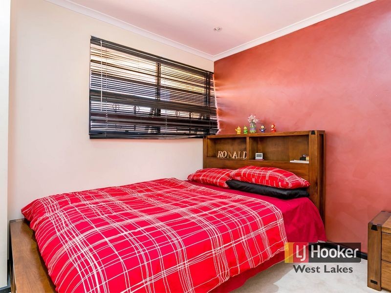 9/3 Mooloola Way, West Lakes Shore SA 5020