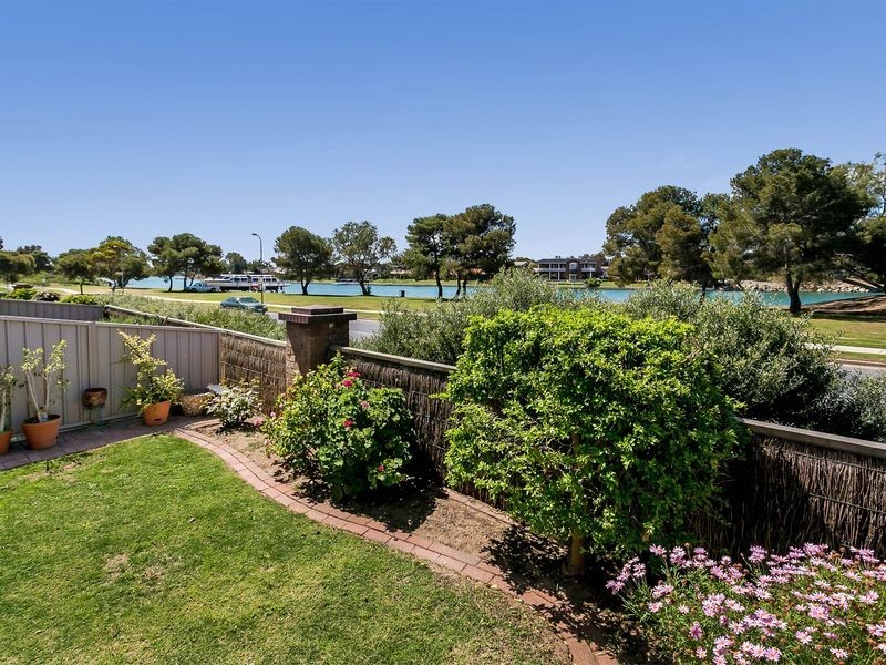 7/1 Moorea Court, West Lakes SA 5021