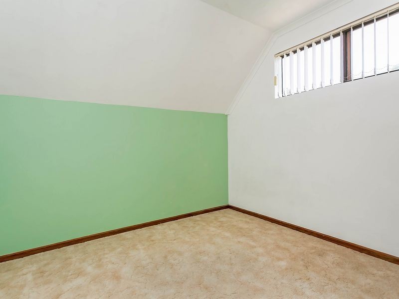 8 Settlers Drive, West Lakes SA 5021