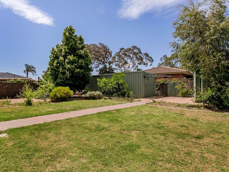 8 Settlers Drive, West Lakes SA 5021