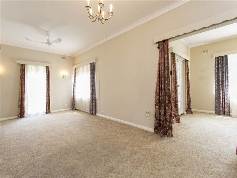 4 Myrtlebank Terrace, Stonyfell SA 5066