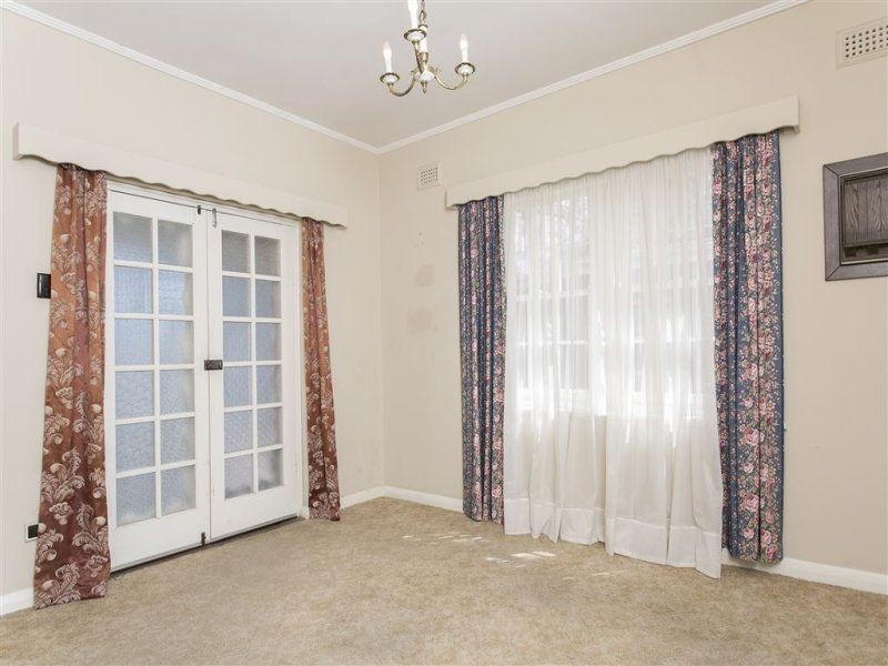 4 Myrtlebank Terrace, Stonyfell SA 5066