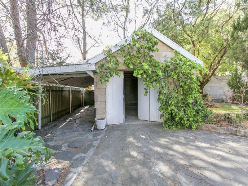 4 Myrtlebank Terrace, Stonyfell SA 5066