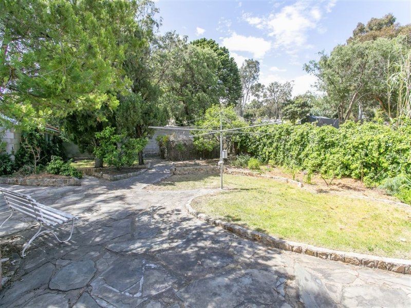 4 Myrtlebank Terrace, Stonyfell SA 5066