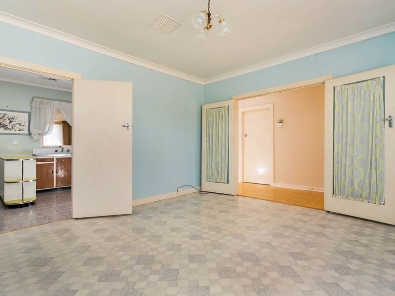 33 Melville Road, Paradise SA 5075