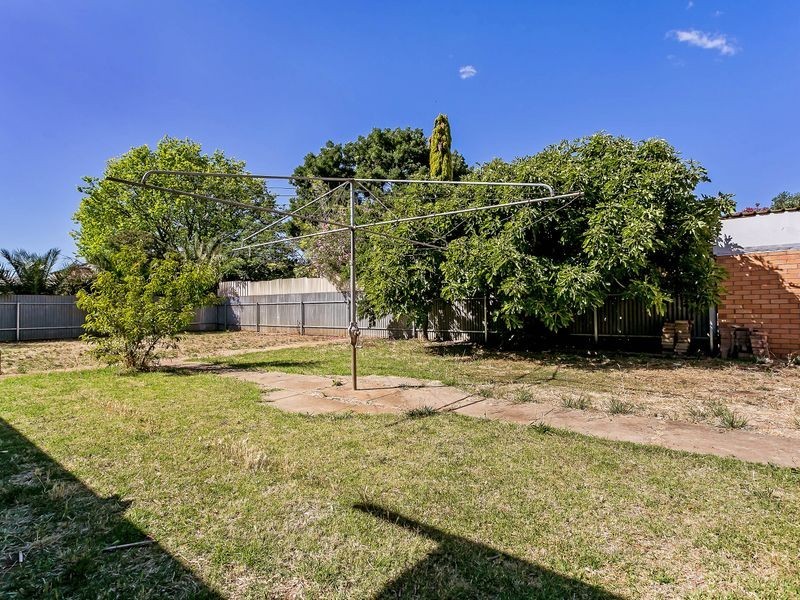 33 Melville Road, Paradise SA 5075