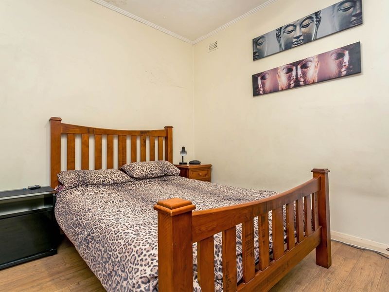 8 Harley Road, Croydon Park SA 5008