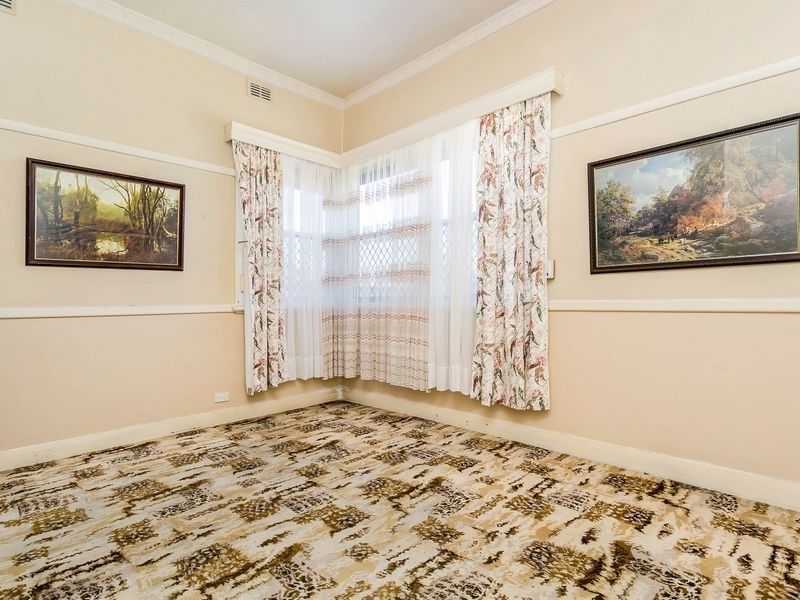 75 Maple Avenue, Royal Park SA 5014
