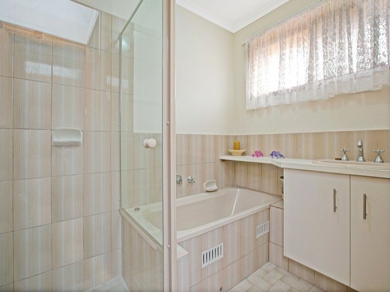 5 Nikoloff Street, Fulham Gardens SA 5024