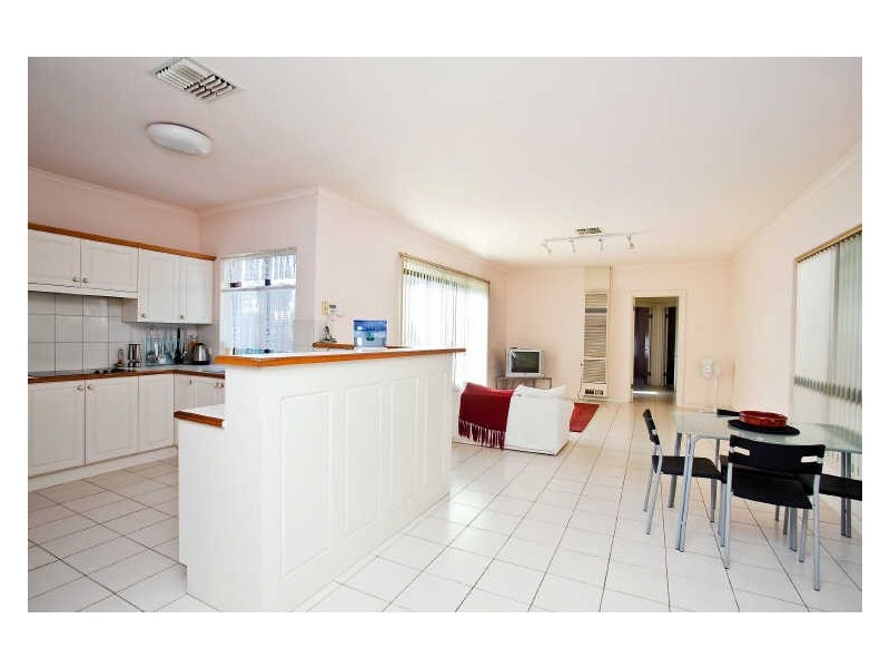 6 Martin Court, West Lakes SA 5021