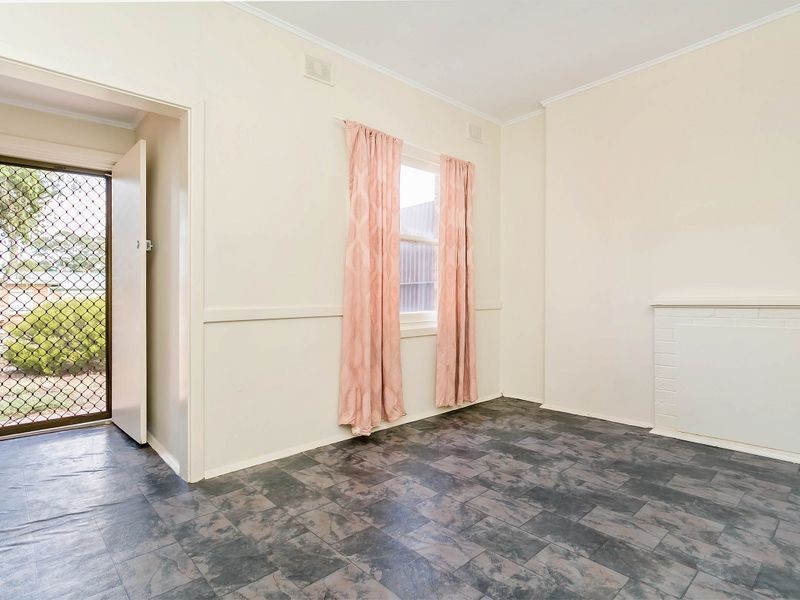 22 Johnston Road, Elizabeth Downs SA 5113